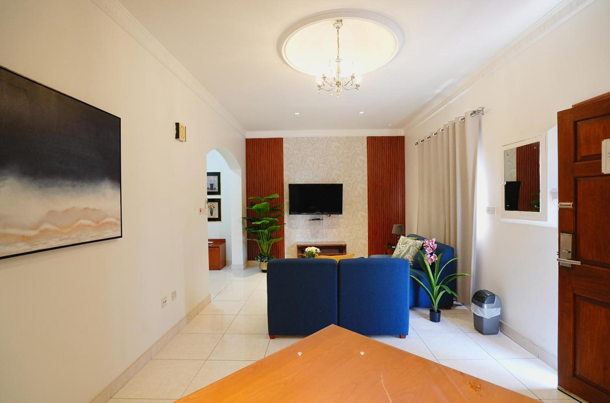 Tropicana Hotel 3*