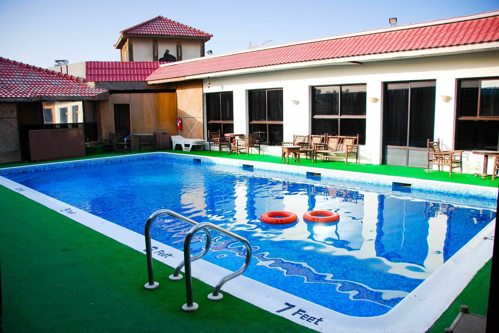 Hotel Tropicana 3*